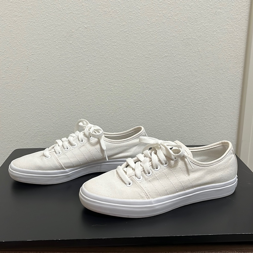 Adidas tennis shoes. White. Size 7.5 (US)